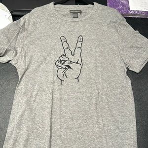 NWT: Men’s L French Connection PEACE SIGN T SHIRT